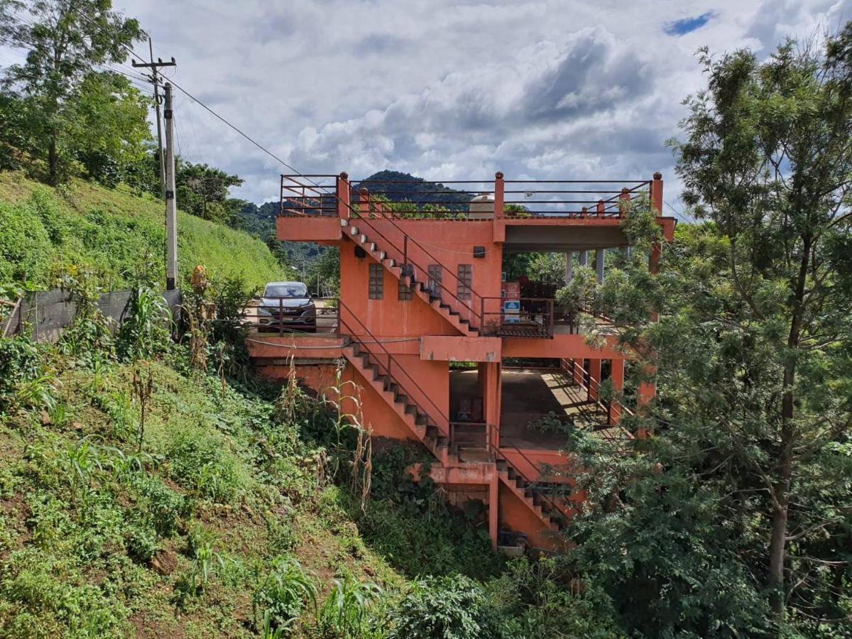 Terre Terrace Glamping - Doichang Ban Huai Khai Exterior photo